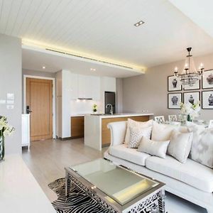 One Bedroom Vorra Ya Suite